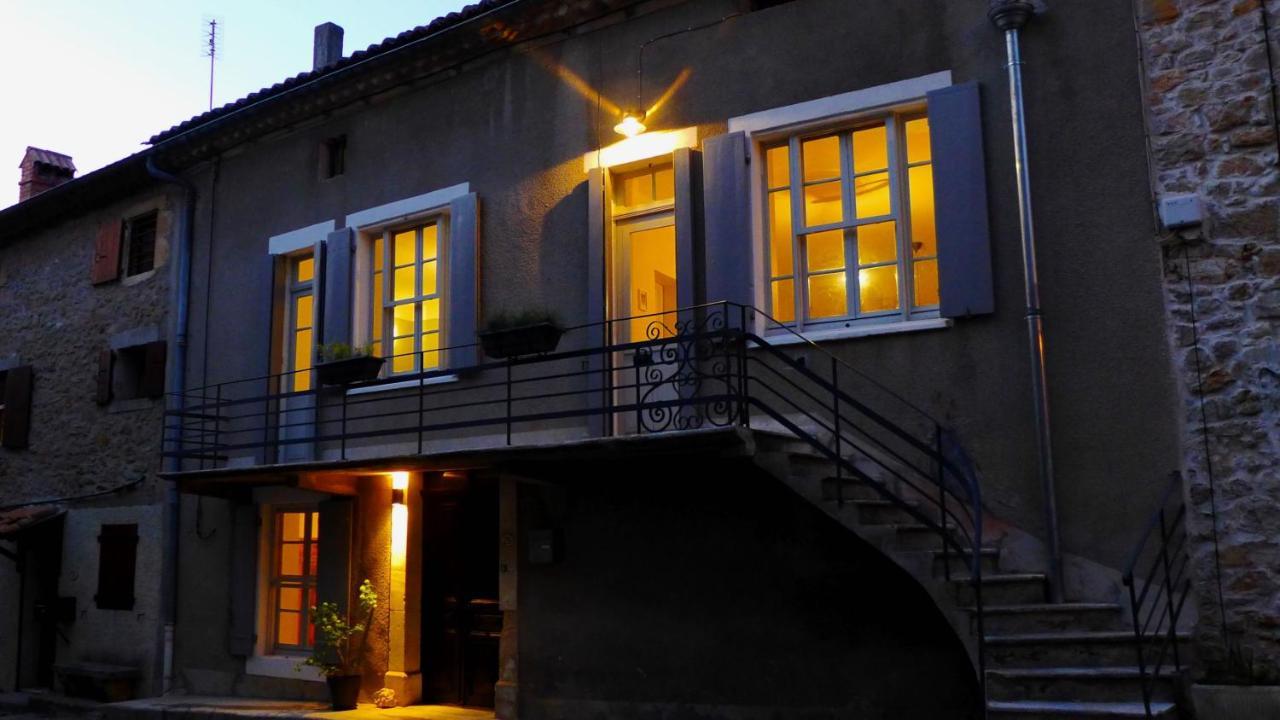 Bed and Breakfast Le ciel par-dessus le toit à Salavas Extérieur photo